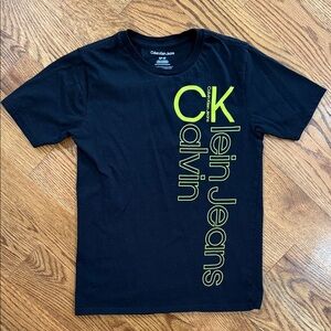 Boy’s Calvin Klein Jeans Shirt. Size Small 8. Like New Condition.